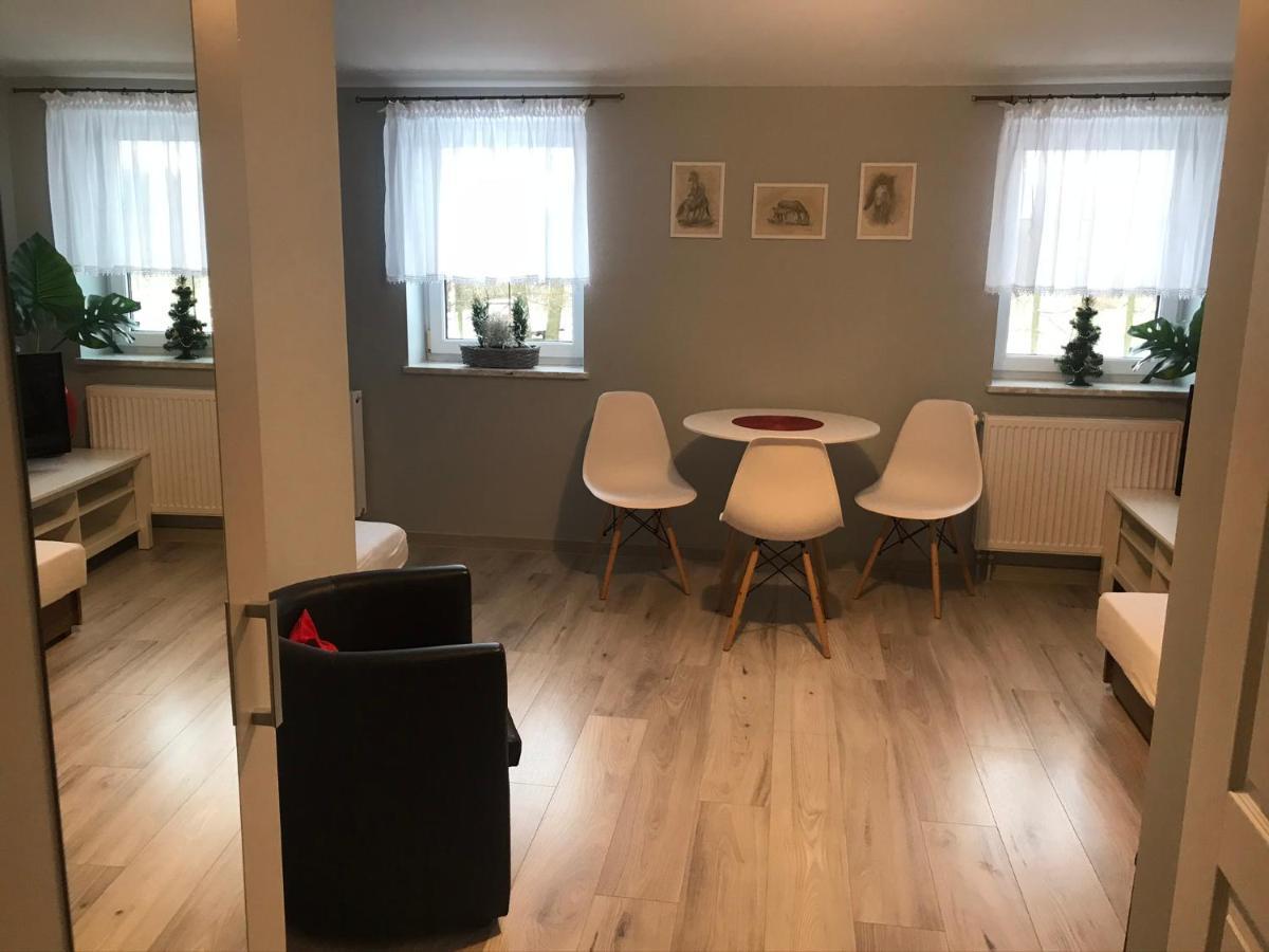 Stajnia Pod Debem Bed & Breakfast Starachowice Eksteriør bilde