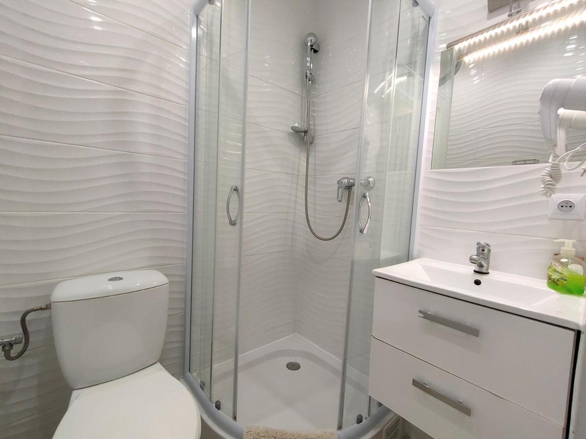Stajnia Pod Debem Bed & Breakfast Starachowice Eksteriør bilde