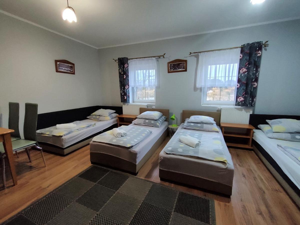 Stajnia Pod Debem Bed & Breakfast Starachowice Eksteriør bilde