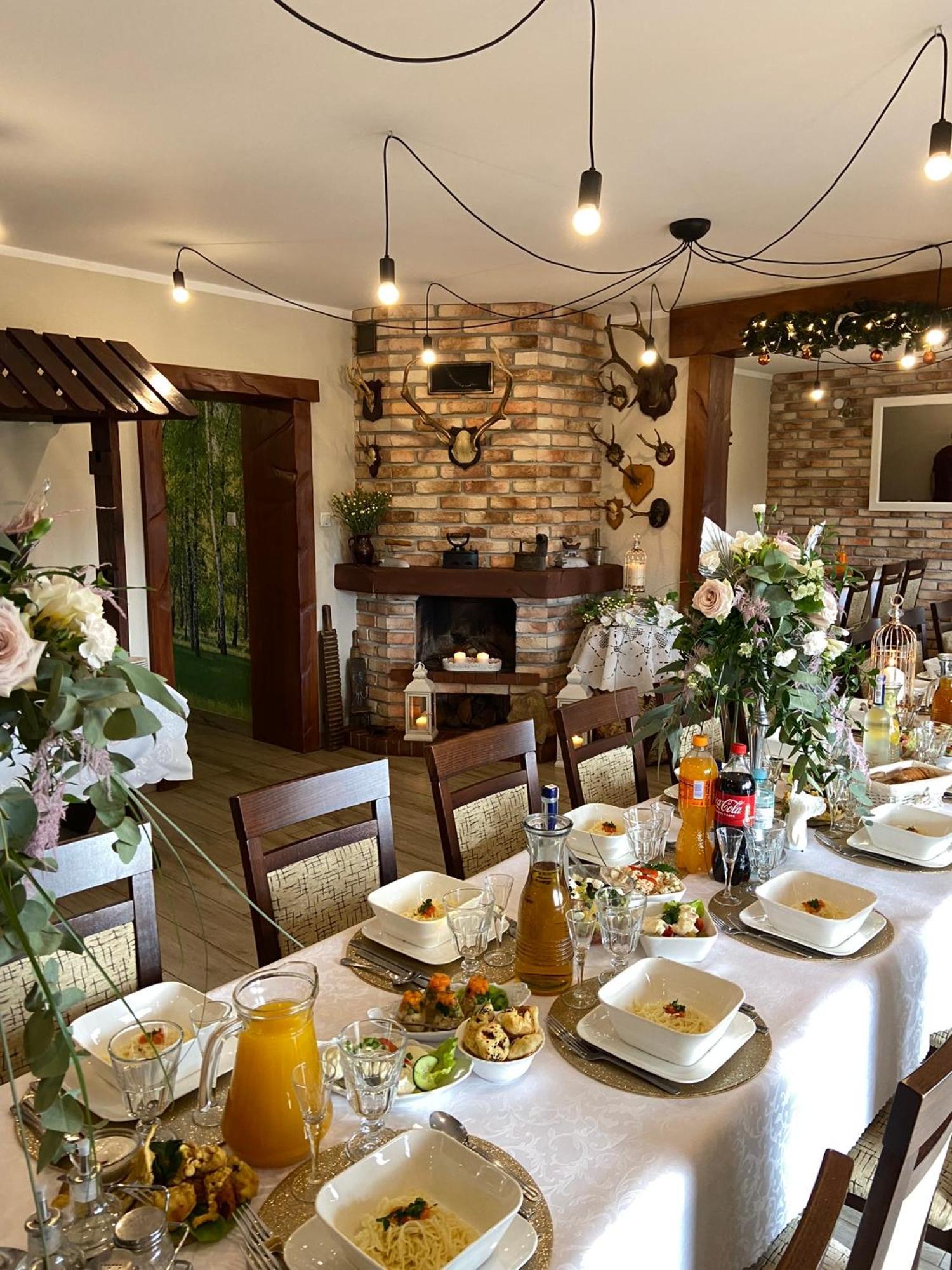 Stajnia Pod Debem Bed & Breakfast Starachowice Eksteriør bilde
